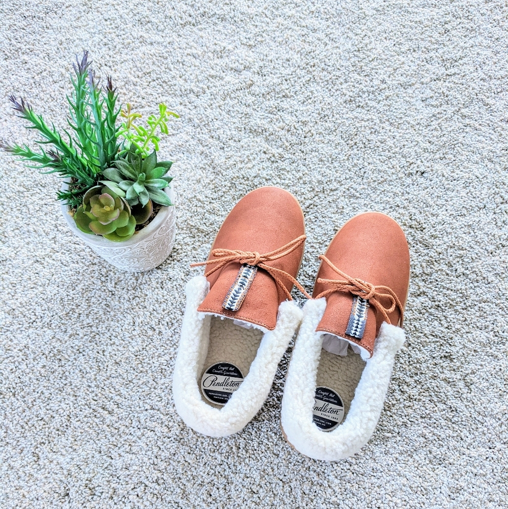 Pendleton Cabin Fold Slippers NWT Sz 7 - Picture 7 of 13